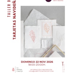 Bordado navideño sobre papel artesanal